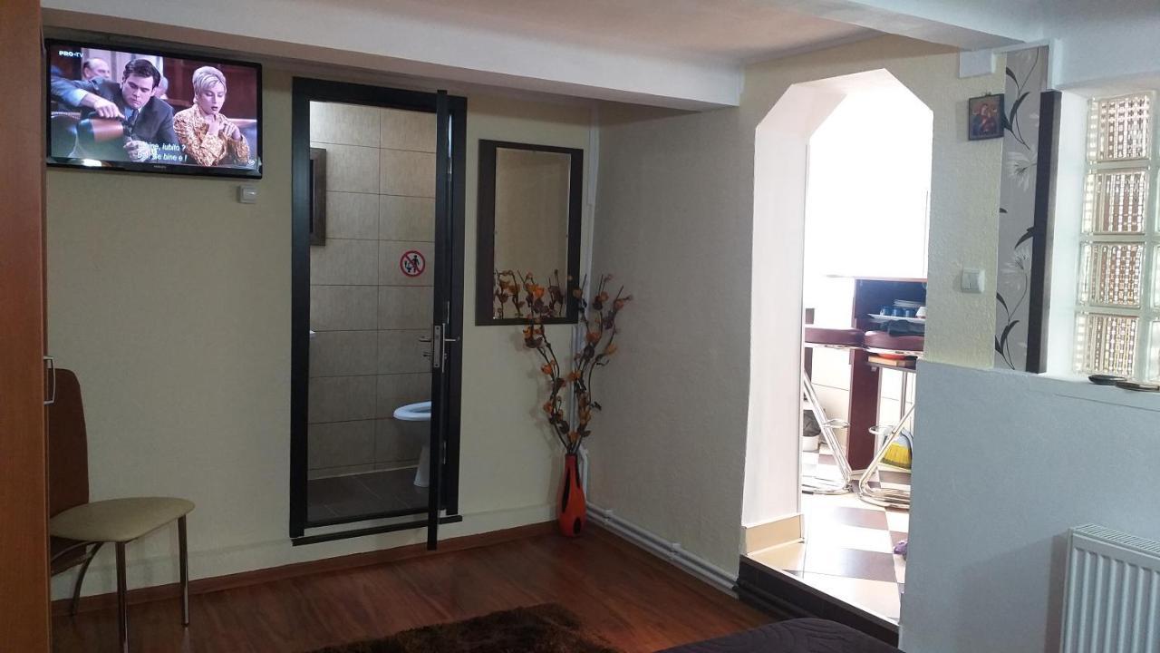 Shelby Accommodation -Adult Only- Sinaia Exteriör bild