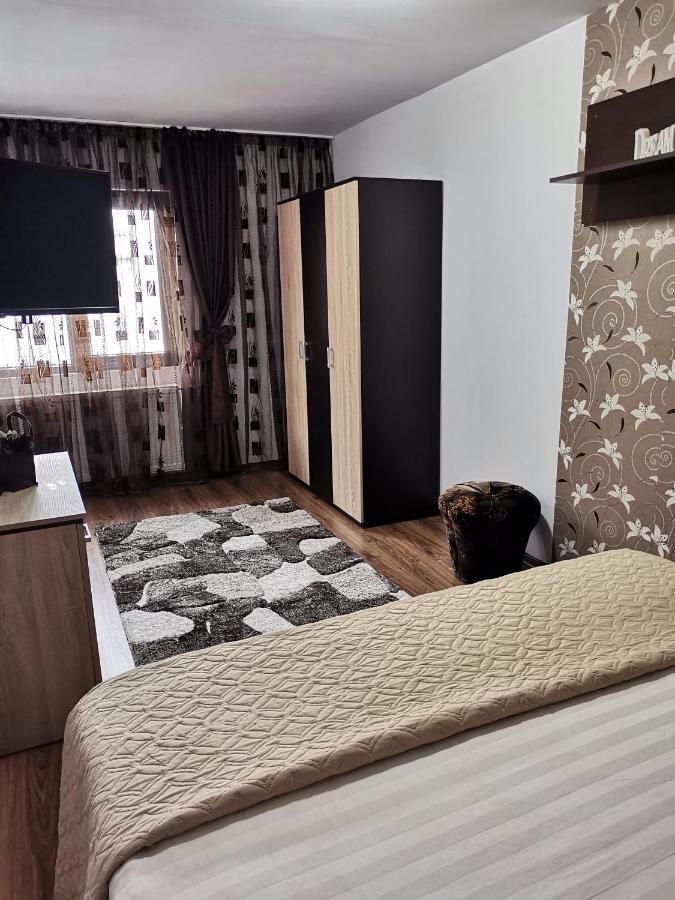 Shelby Accommodation -Adult Only- Sinaia Exteriör bild