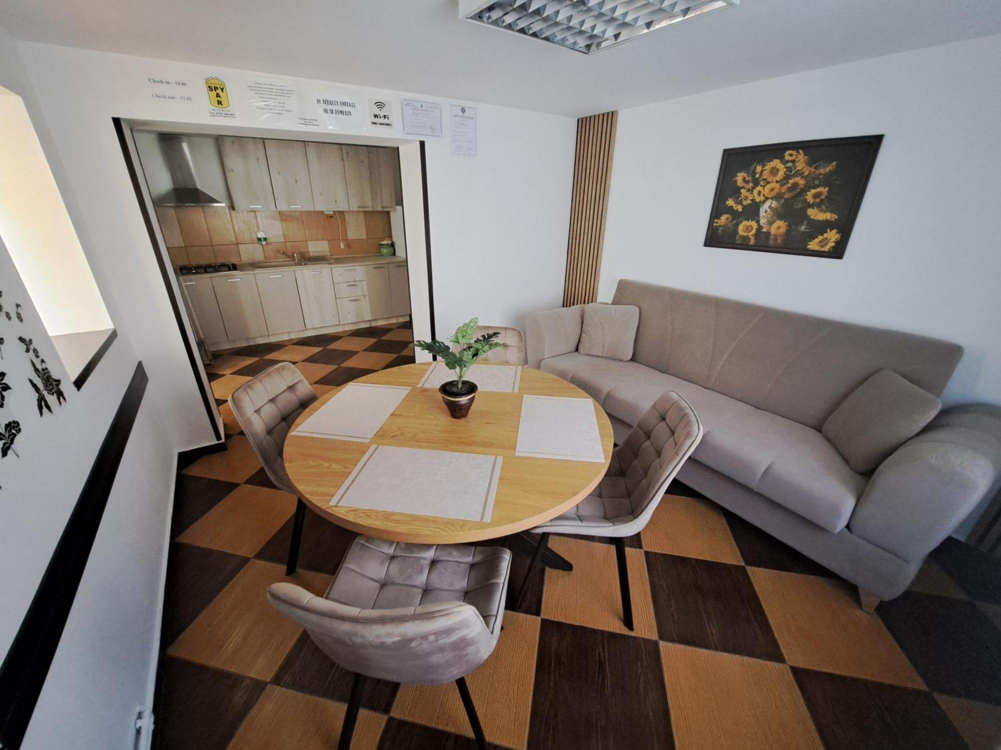 Shelby Accommodation -Adult Only- Sinaia Exteriör bild